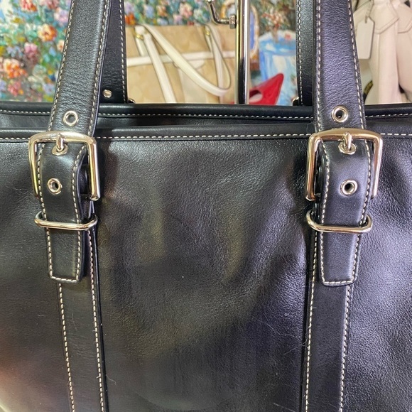 Coach Hampton Legacy 6491 black roomy leather 1 compartment adjustable straps - Picture 7 of 15